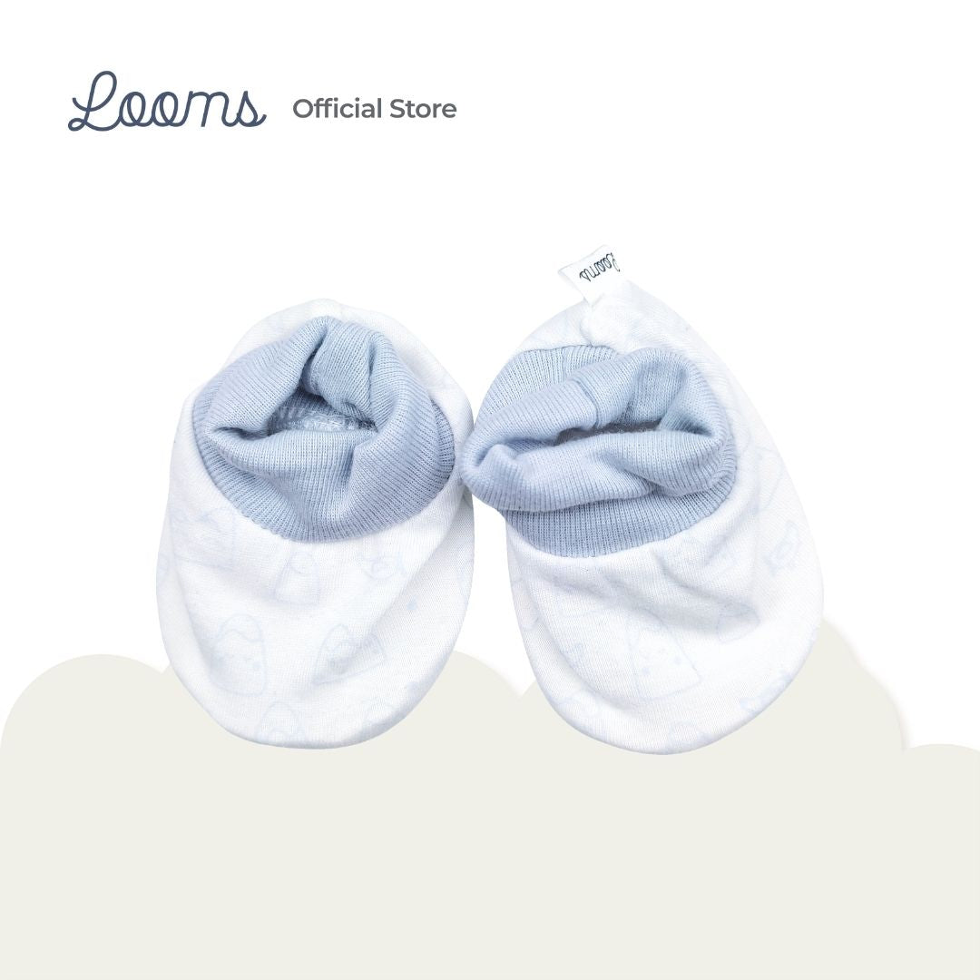 SLEEPY MOUNTAINS BOOTIES FOR NEWBORN (0-6 MOS)