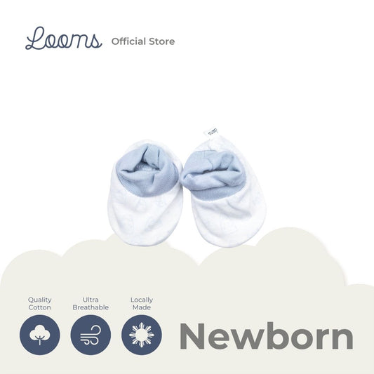 SLEEPY MOUNTAINS BOOTIES FOR NEWBORN (0-6 MOS)
